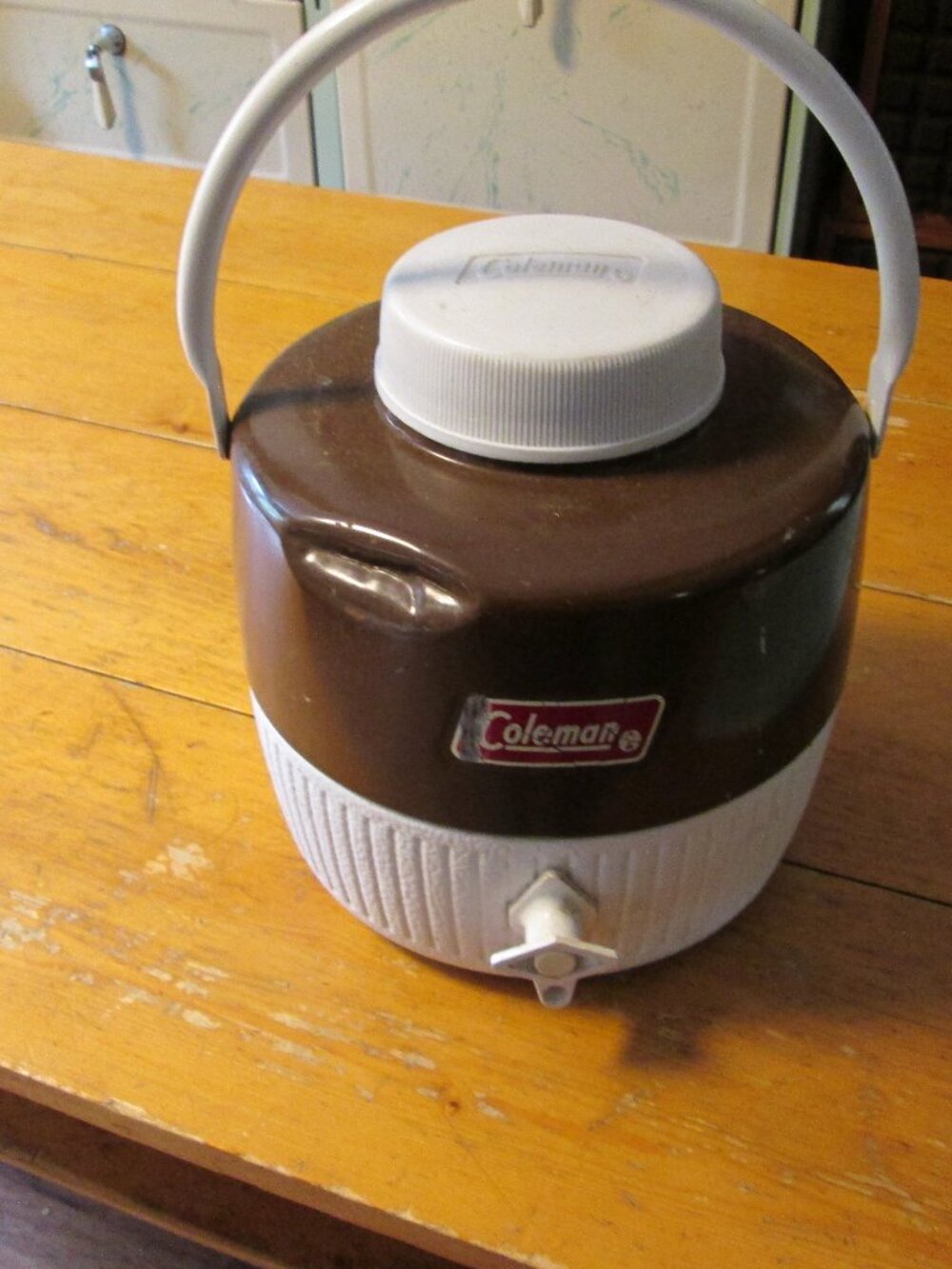 Vtg Coleman Brown metal white bottom top metal handle spout thermo jug